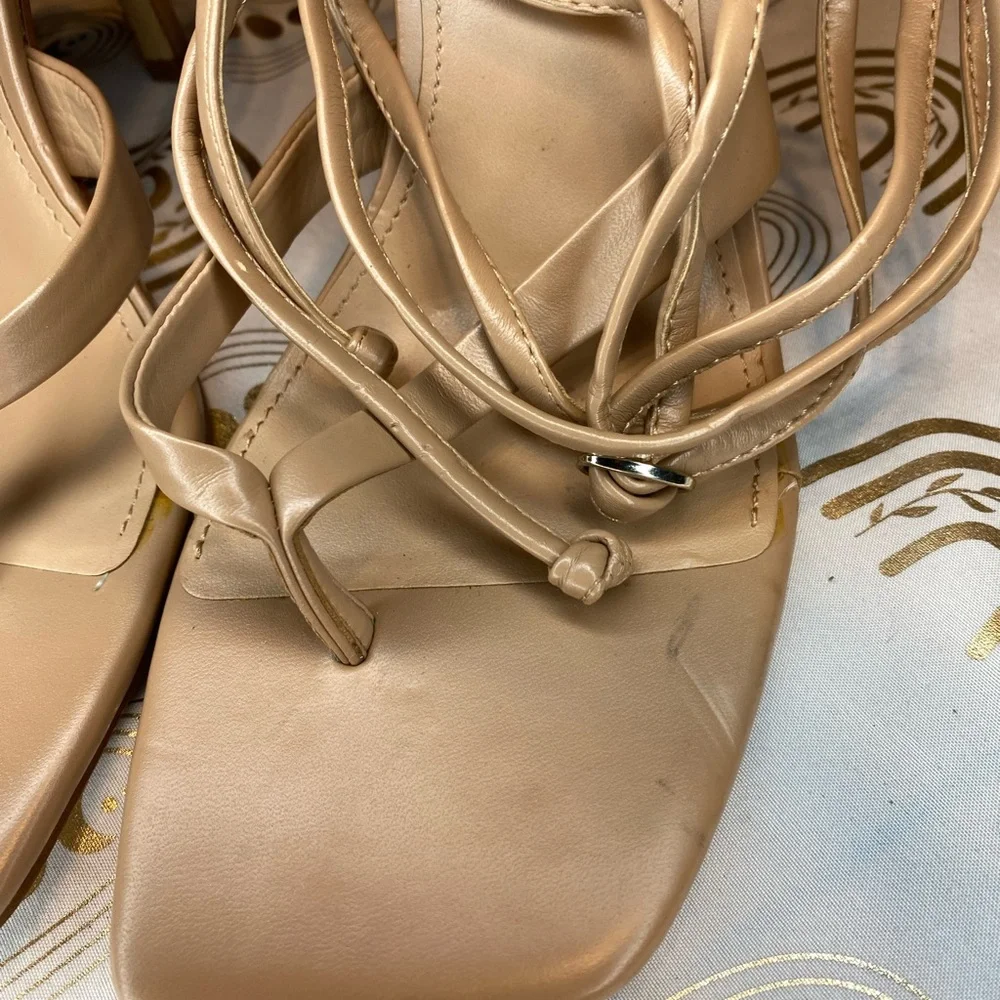 Nine West Tan Heels Modern Sophisticated Design